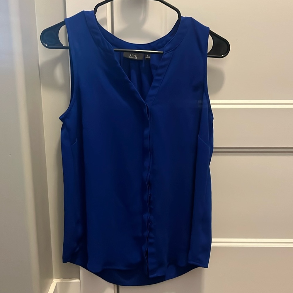 Apt 9 blue tank top 🤑 small